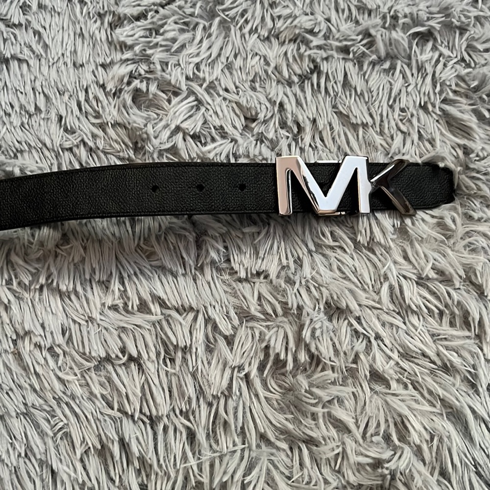 Men’s Michael Kors belt size small